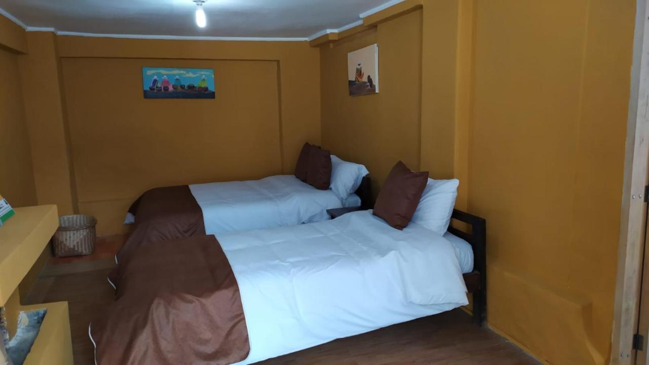 Galapagos Natural Life Hostel Кито Екстериор снимка