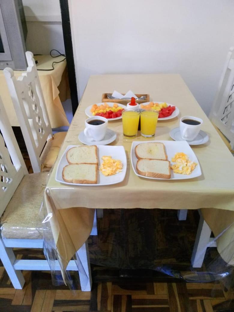 Galapagos Natural Life Hostel Кито Екстериор снимка